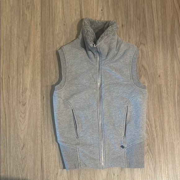 NWT Armani Exchange Gray Vest - Picture 1 of 7